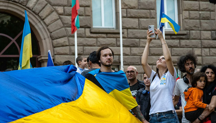 Докато ние мълчим, лъжата просто крещи и запушва ушите на