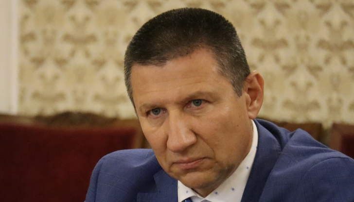 Борислав Сарафов има над 26-годишен юридически стаж в съдебната системаЕдинодушно