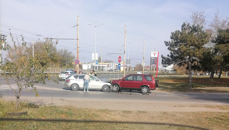 Сблъскали са се два автомобилаКатастрофа стана на булевард Гоце Делчев