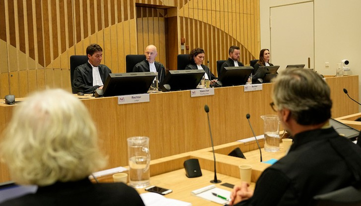 Присъдата - доживотен затвор е за трима бивши служители на руското разузнаванеРусия отхвърли