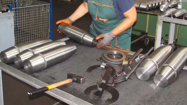 Сред тях са Дунарит, ВМЗ, Арсенал и Емко Днес Русия наложи контрасанкции