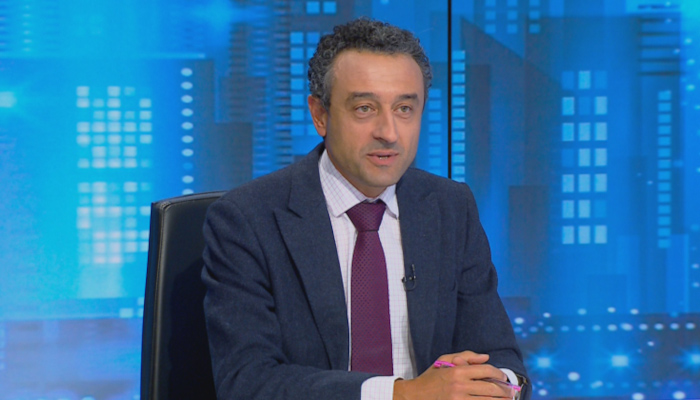 Имаме обичайните заподозрени: ГЕРБ, ДПС и БСП, които се занимават