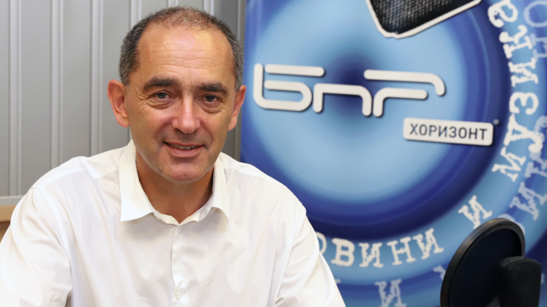 Според бившия подуправител на БНБ разговорът за или против е получил