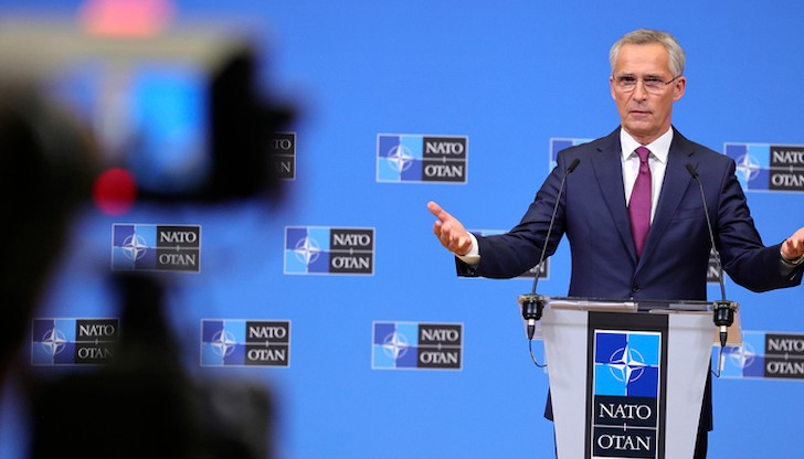 НАТО разполага с около 3700 военни в Косово и КейФОР