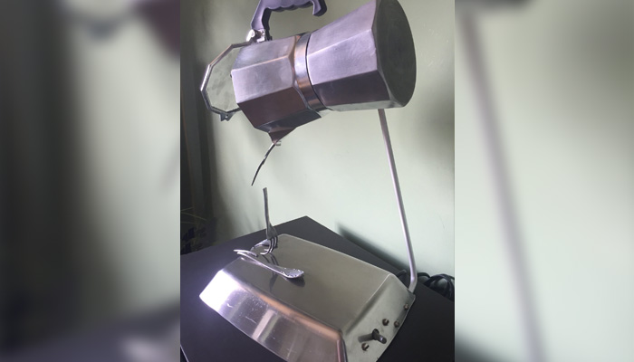 Всяка лампа си има име и обяснителен текст към неяЗа