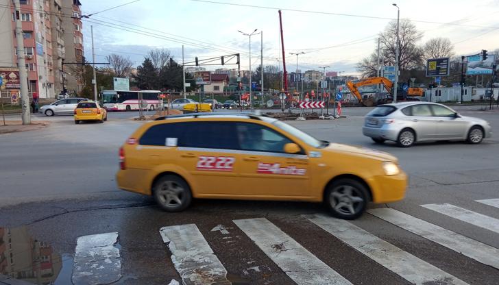 ВиК поставя русенските шофьори пред нови предизвикателстваБезкрайните ремонти на водното