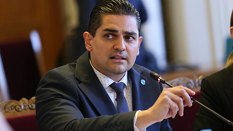 МО и МВР ремонтират границата, те чакат още служебно оръжие,