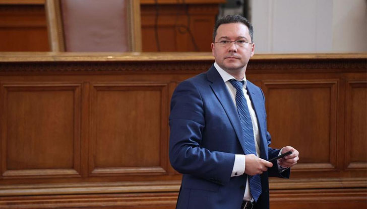 По думите му ПП много иска да се ходи на