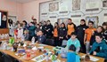 Млади тежкоатлети празнуваха с деца със специални потребности в Русе