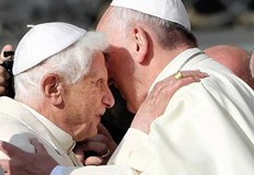 През 2013 година германецът стана първият папа оттеглил се от