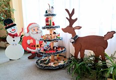 Русенското училище посреща коледно новогодишните празнициС много трепет и старание началните