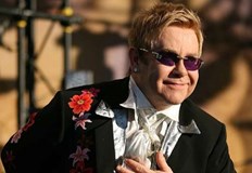 Мъск заяви че се надява звездата да се завърнеСър Елтън