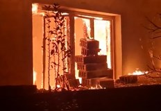 Според огнеборците пожарът е възникнал заради неправилно ползване на печка