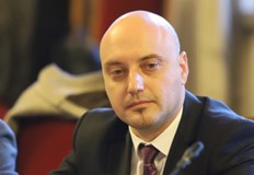 Дори да бъде сезиран КС той няма да успее да