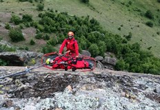 Турист е със счупен крак след падане в района на