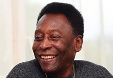 Футболната легенда се бори с ракаФутболната легенда Пеле заяви че