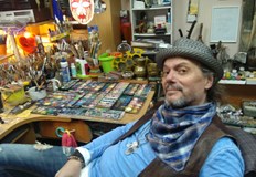 Идеята за нея се ражда докато авторът й подготвя традиционните