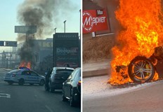 Автомобилът се е запалил в локалното платно пред Ринг мол Ферари