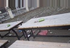 На страницата на училището във Фейсбук са публикувани снимки запечатали