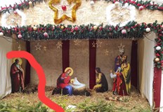 Липсва фигурата на агне а тази на Йосиф е изкъртенаВандалска