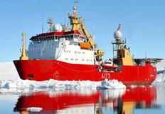 Базата в Антарктида бе затрупана от обилен снеговалежМоряци от британските