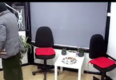 Мъж с женско облекло проникна във фризьорски салон и открадна