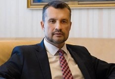 Парламентът е на командно дишане коментира политологътБългария е в тежка