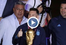 Шампионите бяха посрещнати от хиляди привърженици по улицитеСветовната купа по