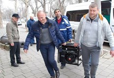 Министър Росен Христов бе посрещнат с пита от местните хораМинистърът