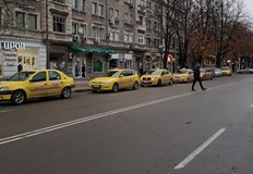 Само на 170 таксита са издадени разрешителни 2023 годинаТаксиметров шофьор