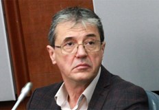 Според него се внушава че Николай Габровски е имал пълната