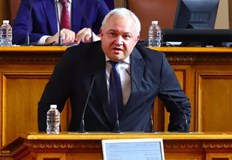 Оградата по границата с Турция е изключително ненадеждна заяви вътрешният