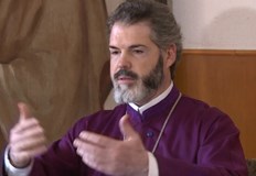 Съществува опасност Църквата да бъде използвана като политически инструмент заявиха