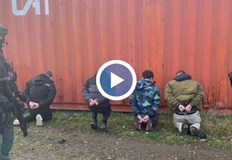 Защитата протестира мярката с аргумента че мъжете нямат предишни криминални