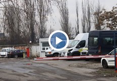 Няма заплашени лица Охранителят е видял извършителите на престъплението едва