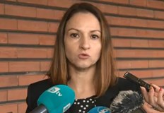 Той има наказания за кражби и въоръжен грабежМъжът опитал да