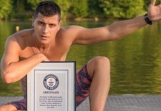 Цветков е единственият човек в света успял да преплува 10