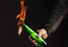 Атакуваният е с обгаряния по лицето и едната ръкаИзвършител на