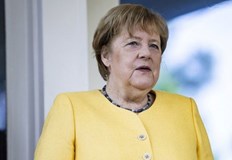 За Путин е важна само властта заяви МеркелОт месеци очите