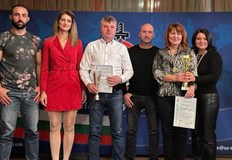 В отборната надпревара при жените Людмила Пенева и Венета Сорева