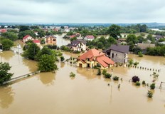 Тялото на 95 годишната Хамиде Коджа е влачено метри от придошлите