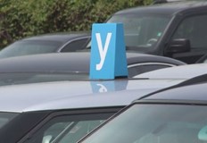 Полицията състави акт на инструктора който се оказа дядо на