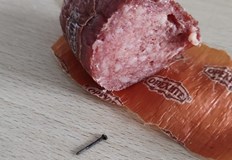 Фирма Орехите ще търси причината за попадналия предмет в колбасарското