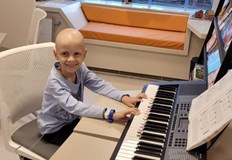 Детето се лекува в ТурцияОще като бебе Дани се сблъсква