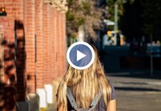 За неприемливо се смята и докосването до спътник в метротоСексуалният