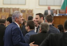 Депутатите одобриха удължаването на държавния бюджетОт 1 януари спира мярката