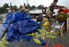 Циклонът Мандус повреди 185 къщи и колиби със скорост от