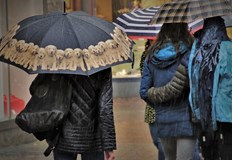 След обяд валежите спират започва затоплянеНа много места в Западна