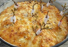 На Нова Година на трапезата задължително се сервира баница с