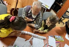 Книгата Щуротии по Коледа събира произведенията на 11 млади таланта